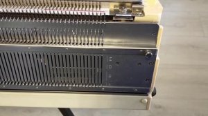 Жемчужная резинка на машине из пряжи потолще. Настройка фонтур.