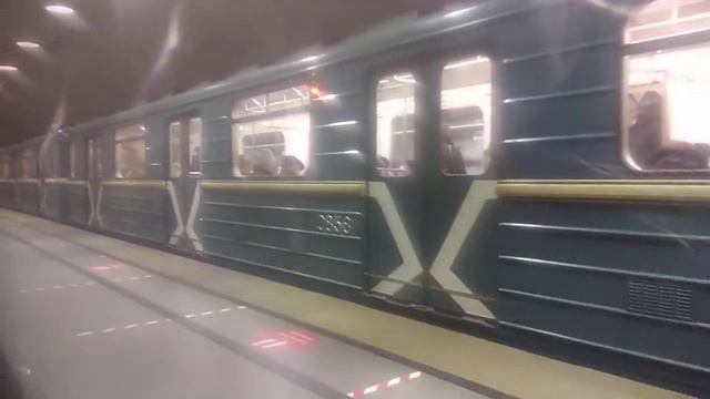 Номерной покидает станцию Римская смотреть онлайн