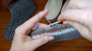 Домашние Тапочки на основе войлочной стельки.Crochet slippers