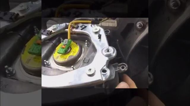 Как снять подушку безопасности Mercedes Benz Sprinter w906 VOLANTY.CZ смотреть онлайн