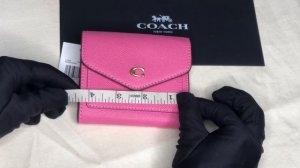 Coach Crossgrain Leather Wyn small wallet Petunia + currency that fits like US UK Australia Euro et