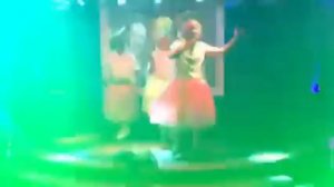 Я твоя маленькая девочка в шикарном авто.