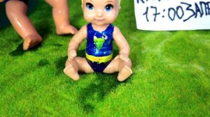 ИЗ БАССЕЙНА В БОЛЬНИЦУ! НЕ НАДО КЛИЗМУ! Что случилось сегодня у веселой семейки? Куклы ДАРИНЕЛКА ТВ
