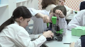 В школе Пыть-Яха проходят занятия по робототехнике