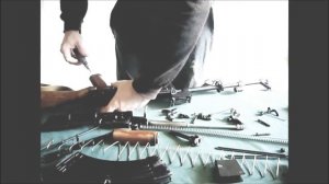 полная разборка  автомата  Калашникова - АКМ