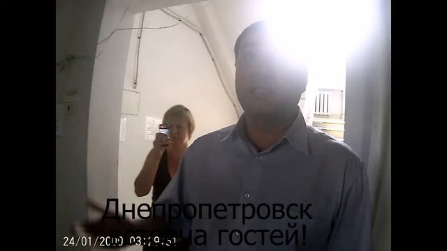 Хамство чиновника в Днепропетровске смотреть онлайн