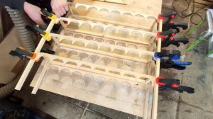 DIY_Чёткая_подставка_для_баллонов_с_краской _4k