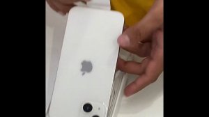 iPhone 13 unboxing starlight colour