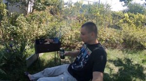 Белые грибы и курица на гриле. Шашлык на мангале