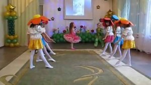 Танец Дюймовочки, Эльфа и цветов