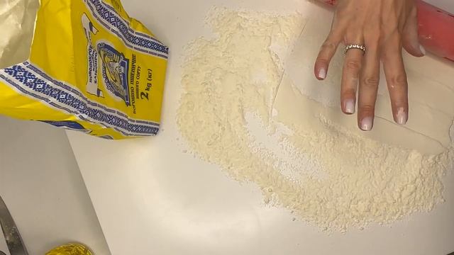 ГОТОВИМ ХРУСТЯЩИЕ И СОЧНЫЕ ЧЕБУРЕКИ. ОЧЕНЬ БЫСТРЫЙ РЕЦЕПТ.