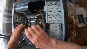 Установка кулера "башня" на китайскую материнскую плату.Installing a tower cooler on a motherboard.