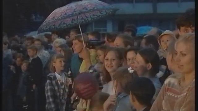 #КрасКом из архива предприятия. Красноярск. Открытие цветомузыкального фонтана 2000 г. смотреть онлайн