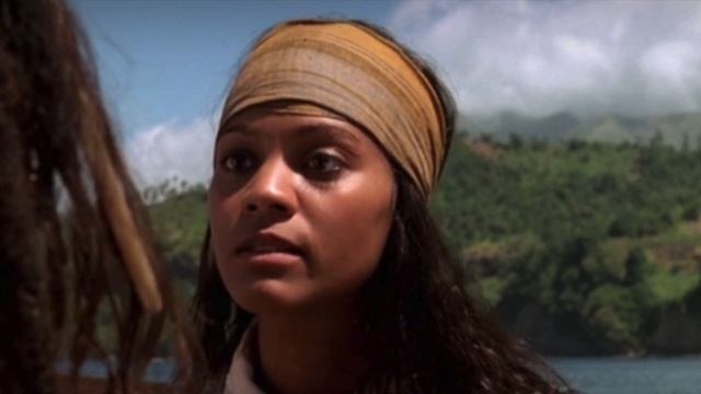 Guardians of the Galaxy Actor Zoe Saldana Calls for Defunding Police After Police Stop Stabbing