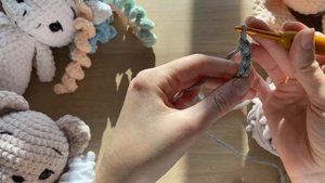 Как вязать цепочку из воздушных петель из плюшевой пряжи. Можно ли распускать плюшевую пряжу?