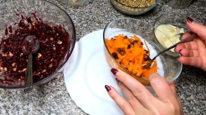 Салат со свеклой, орехами и изюмом. Готовим оригинальный салат за 5 минут