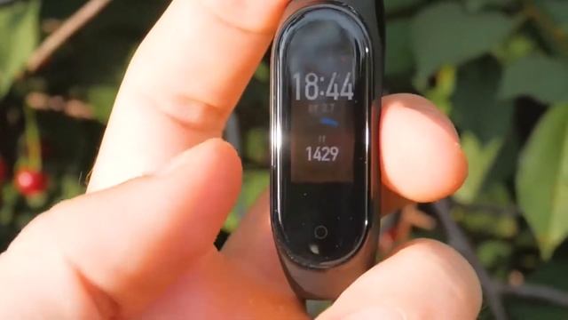 Обзор браслета mi band 4. Стоит ли покупать? смотреть онлайн