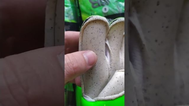 ПРОЧНЫЕ вратарские перчатки для ЖЕСТКИХ полей/ Bravry Extreme Quartz / Обзор вратарских перчаток/ смотреть онлайн