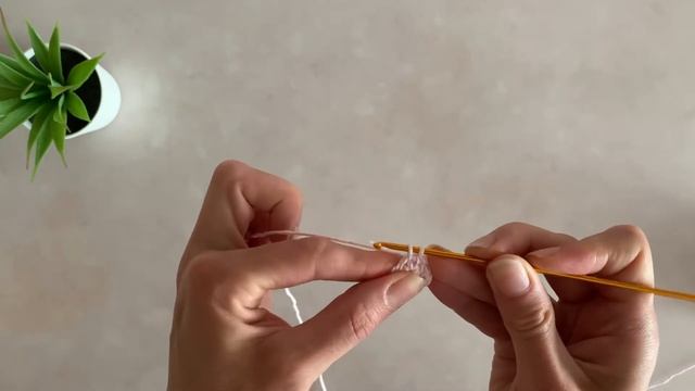 Вяжем столбики без накида (сбн) / single crochet