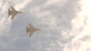 2 AVIONES SUKOY 30 VUELO BAJA ALTURA SOBRE ISLA DE MARGARITA, PORLAMAR,VENEZUELA