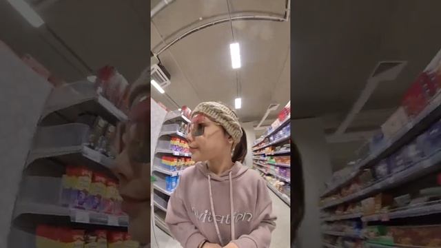 МАША ДАРК обзор супермаркета ПЕРЕКРЁСТОК в Гатчине в день открытия смотреть онлайн