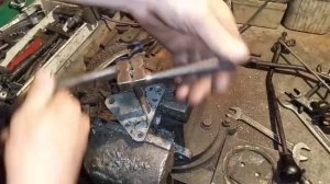 УАЗ. Устраняем люфт кулисы.