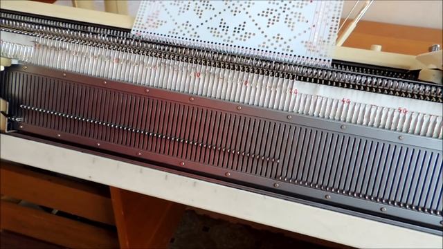 Двухфонтурный жаккард ДФЖ на вязальной машине Бразер. Как вязать двухфонтурный жаккард. ДФЖ смотреть онлайн