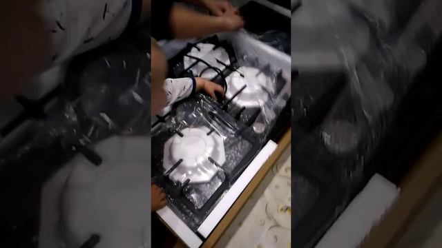 Огляд Варильна поверхня газова VENTOLUX HSF640-T3G T (BK) смотреть онлайн