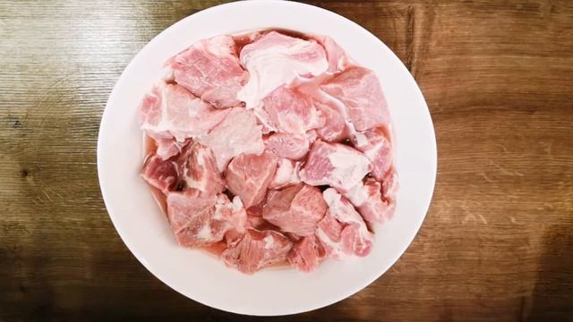 Сочный шашлык из свинины в минералке! смотреть онлайн