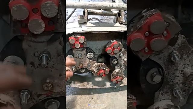 Мозаично- шлифовальная машина СО 307, 380В, с китайскими падами для борьбы с кривой стяжкой смотреть онлайн