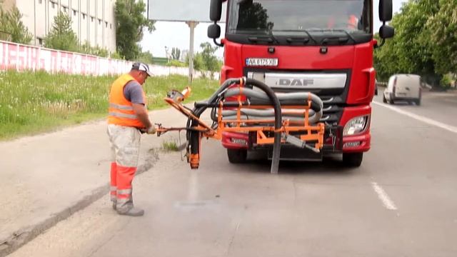 Компания «Новые дороги» предлагает ремонт дорог воздушно-струйным методом смотреть онлайн