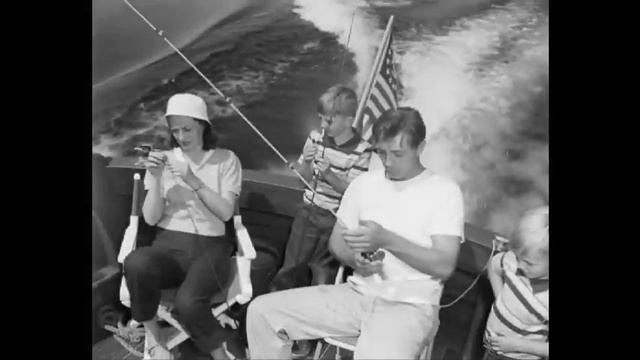 Robert Mitchum~Here Comes the Hotstepper! 🎵🔥💋 смотреть онлайн