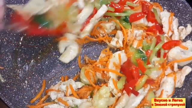 Лапша Удон с курицей и овощами/ Вкусный Рецепт Пасты! смотреть онлайн