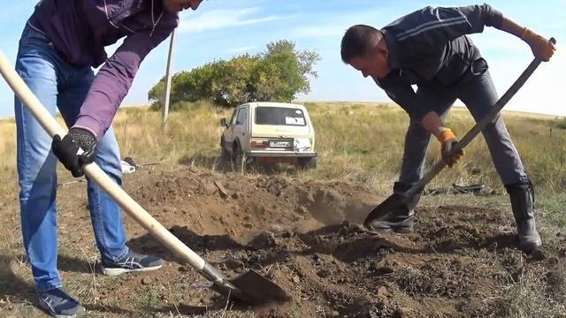Купили новый металоискатель AR-944. Теперь, только крупные находки. ???