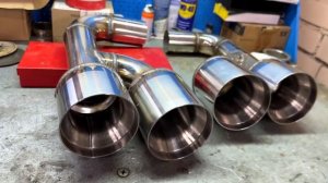 Установили выхлопную систему на Volkswagen Touareg предоставленную владельцем