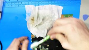 2 нерабочих ноутбука с Авито за 3000 рублей. Lenovo B450 и SL510