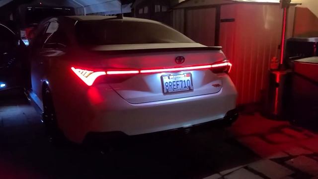 2020 Avalon Carlight Sequential Tailights смотреть онлайн