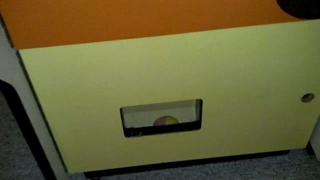 Vintage Coin-Op Chicken Egg Prize Machine (Lucky Eggs) смотреть онлайн