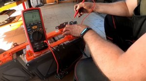 Устранение заводского дефекта батареи Nissan Leaf ZE1. Ошибки P0AA6, P31E7.