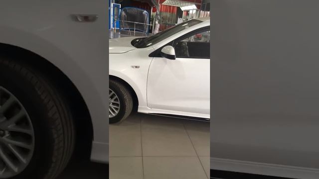 Новый Kia Rio , в обвесе "ЮРОЛ" смотреть онлайн