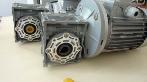 Червячный редуктор NMRV 040