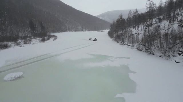 Южная Якутия ,Завозим материалы на Избу , Весна 2023 смотреть онлайн