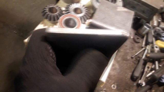 Угловой редуктор для снегоуборщика своими руками(часть1) смотреть онлайн