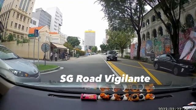 22feb2023 Waterloo street camcar seek video evidence and witness to id toyota wish смотреть онлайн