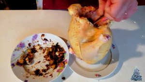 ФАРШИРОВАННАЯ КУРИЦА НА РОЖДЕСТВО. Это прелестное блюдо станет украшением вашего праздничного стола