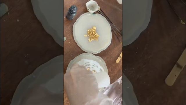 И такое бывает со смолой, мутнеет #эпоксиднаясмола #смолаэпоксидная #смола #изэпоксиднойсмолы #арт смотреть онлайн