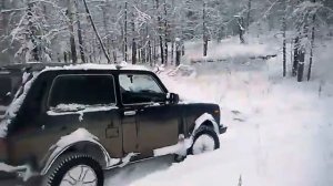 Нива "ТРОФИ" с межколесными блокировками ,зажигает.