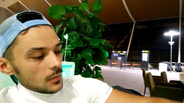 Возвращение домой Китай- Украину ( 回國烏克蘭) Как добратся с Китая в Украину смотреть онлайн