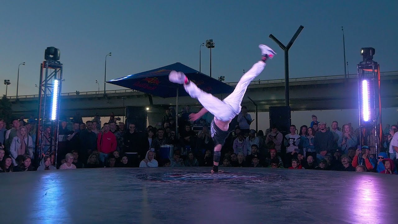 POWERMOVE BATTLE 1x1 ↔ Mah vs Akra ↔ 1'2 ↔ COMBONATION x3 #combonationX3 #bmvideo смотреть онлайн