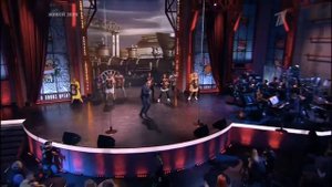 шоу ТРИ АККОРДА   МАКСИМ АВЕРИН   А поезд чух чух 15 02 2015